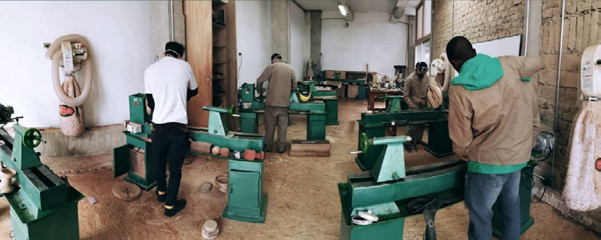 Figura 1. Estudiantes de la Fundación Escuela Taller de Bogotá. Fuente: fotografía de J. P. Dueñas (2018).