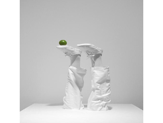 Figura 10. Jorge Soledar. Monumento a Deraldo, 2014. Bloco de gesso, manequim e limão.