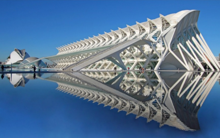 Figure 3. City of Arts and Science, Valencia, by S. Calatrava, 1998 (https://www.arch2o.com).